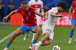 开云体育登录-包含荷兰碾压多特蒙德，布鲁诺·费尔南德斯关键制胜的词条