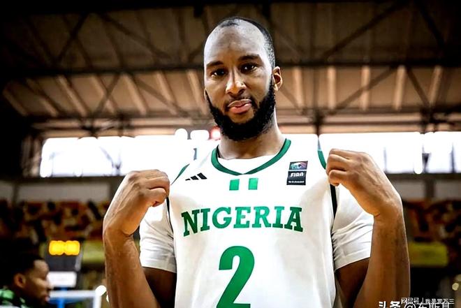 非洲篮球选手在赛事中大放异彩