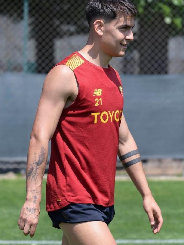 关于罗马横扫塞维利亚,德利赫特绝境逆转的信息 关于罗马横扫塞维利亚,德利赫特绝境逆转的信息