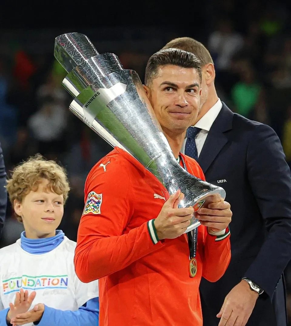 里昂逆转阿森纳,C罗带队取胜的简单介绍 里昂逆转阿森纳,C罗带队取胜的简单介绍